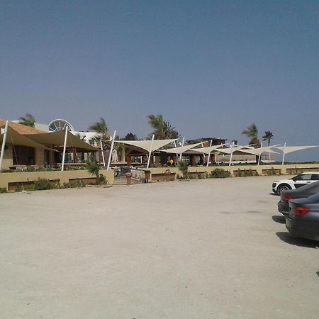 Duplex Pied Dans L'Eau Avec Magnifique Vue Sur Mer Monastir Exterior foto